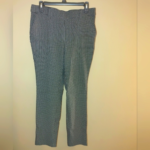 Rafaella Stylish Black and White Flat Front Checkered Pants, Size 10 - Picture 1 of 6